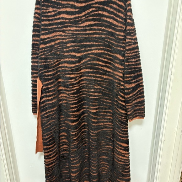 Pattern Furry Joa Sweater - Picture 3 of 3